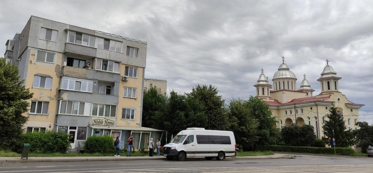 Zoldrebi Apartment Турда Экстерьер фото
