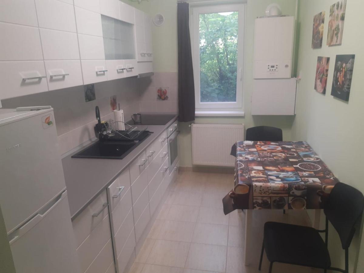 Zoldrebi Apartment Турда Экстерьер фото