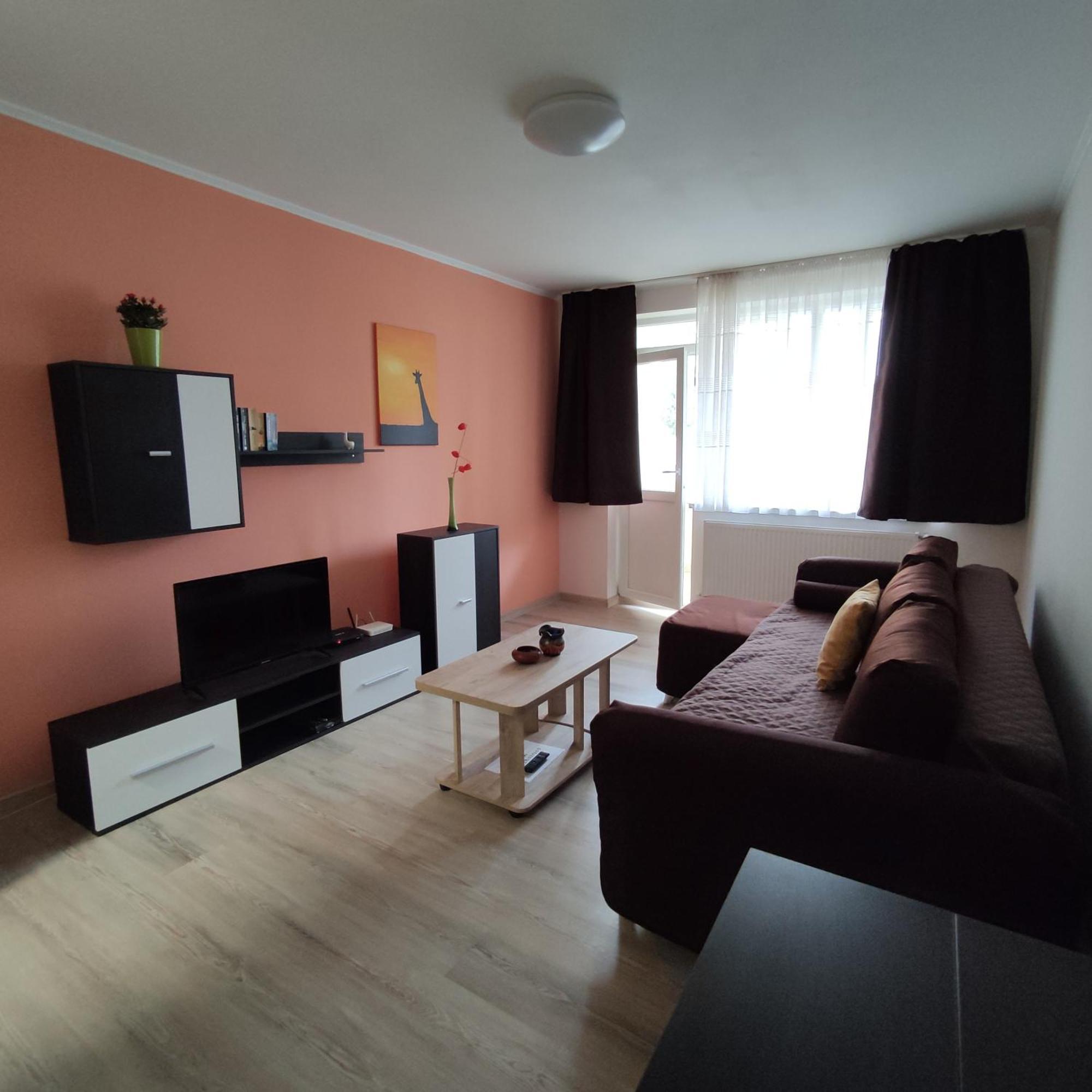 Zoldrebi Apartment Турда Экстерьер фото